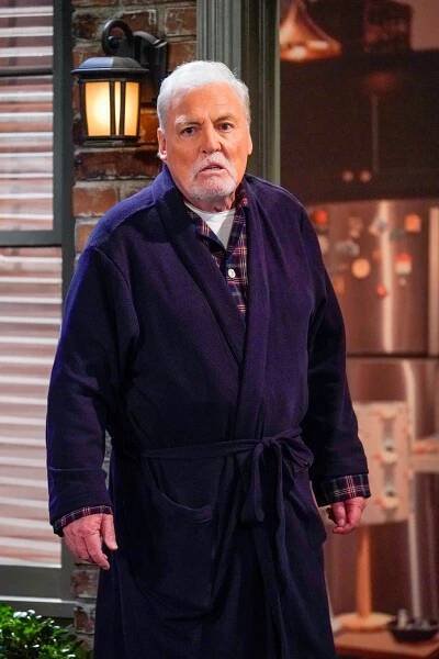 Man with a Plan - Hotel Hanky Panky - Z filmu - Stacy Keach