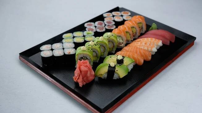 Running sushi Ginza | Wolt | Doručení | Jesenice-Průhonice