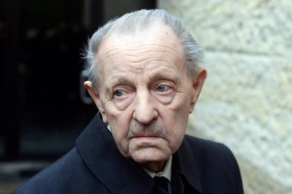 Miloš Jakeš vystřídal v roce 1987 ve funkci Gustáva Husáka a ve funkci vydržel krátce. 