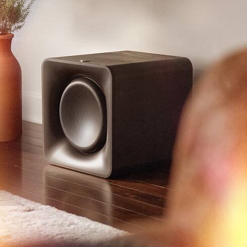 Flexus SUB 100 Web Images Big Bass Small Footprint brighter 2000x2000