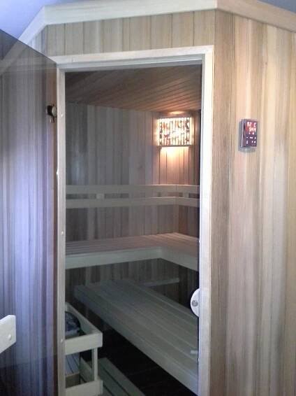 Produkt: Domácí finská sauna z červeného cedru a ochlazovací káď (2)