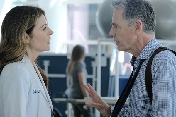 Doktoři - Den sester - Z filmu - Jane Leeves, Bruce Greenwood