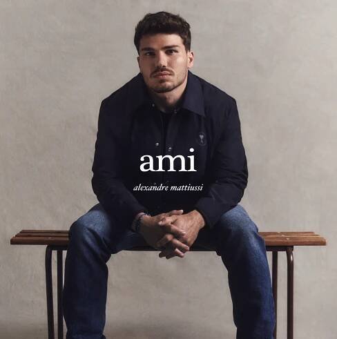 Ami Paris - Antoine Dupont — Nelly Carle