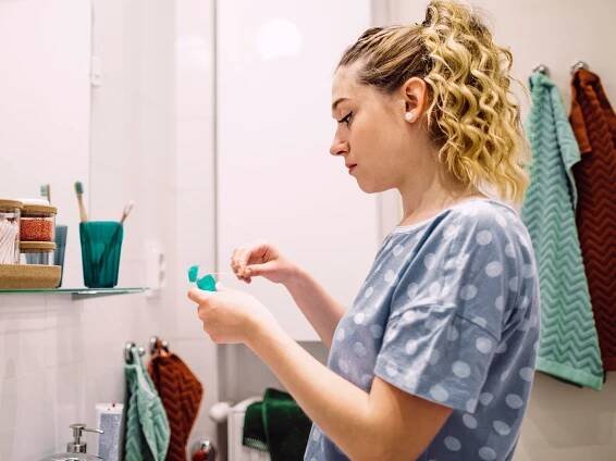 Does It Matter If I Brush or Floss My Teeth First?
