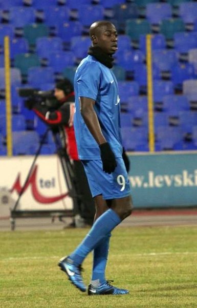 Garra Dembélé - Wikipedia