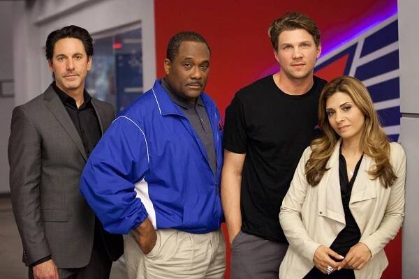 Necessary Roughness - Habit Forming - Promo - Scott Cohen, Gregory Alan Williams, Marc Blucas, Callie Thorne