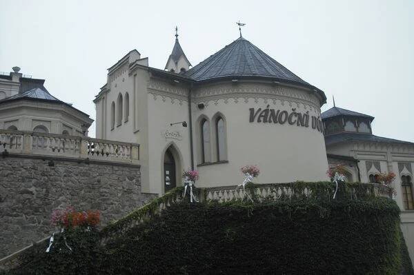 Zámeček Doubí foto 3