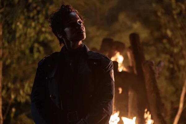 The Walking Dead: Dead City - The Bird Always Knows - Z filmu