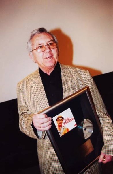 Felix Holzmann by oslavil stovku! Vychází velký komplet všech jeho nahrávek | topvip.cz