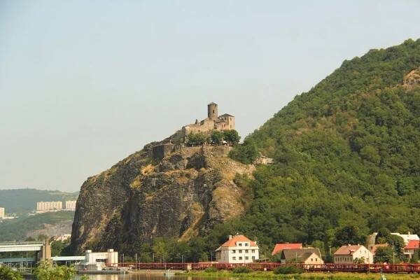 Střekov Castle