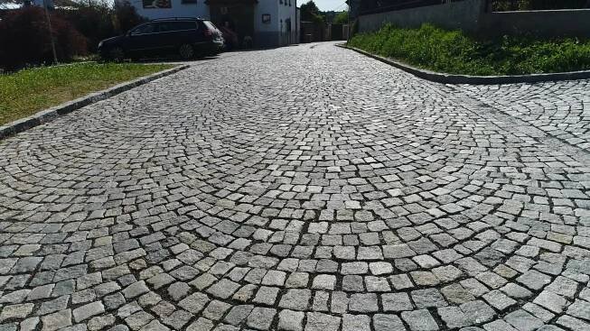 Rekonstrukce Kostelního nám. a ul. Jiřího z Poděbrad | mapastavbyrokupk.cz