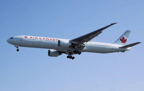Súbor:Boeing 777-300 (Air Canada) C-FITW.jpg – Wikipédia