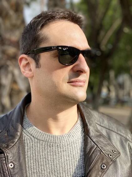 Raul Martinez Ruiz - DisplayNote