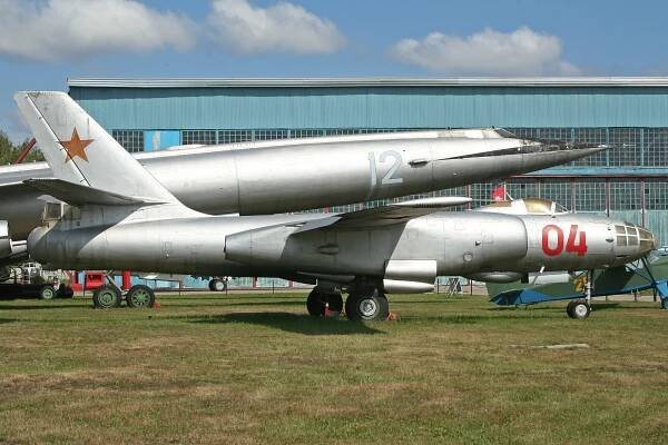 Il-28 byl solidní a nenáročný bombardér | ArmádníZpravodaj.cz