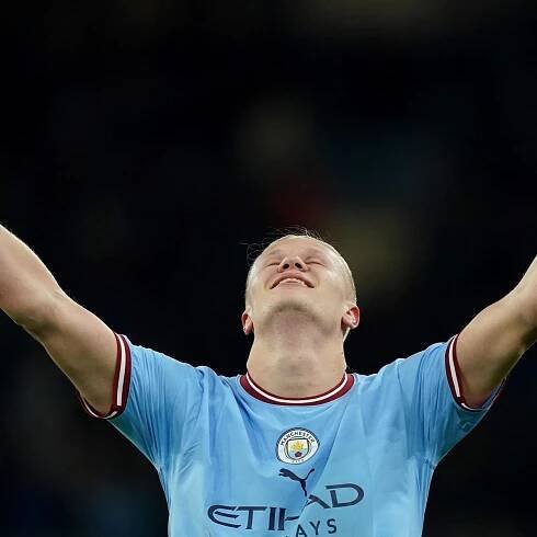 Football salutes ‘Beast in Blue’ Erling Haaland – Thursday’s sporting social