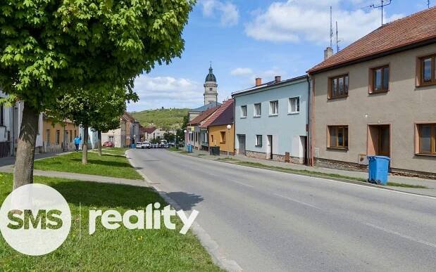 Činžovní domy, Hlavní, Dolní Kounice, 450 m²