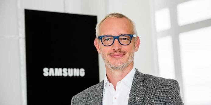 Češi jsou rozmazlení, ale za kvalitu si rádi zaplatí. Čína je na ústupu, říká šéf mobilní divize Samsungu