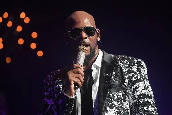R. Kelly's Ex-Wife Speaks Out After Gun Threat at Doc Screening