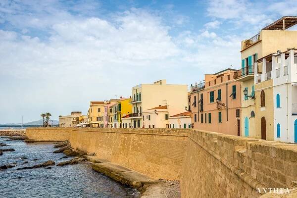Olbia, Costa Smeralda, Alghero, Corsica, Cagliari: Sardinia destination