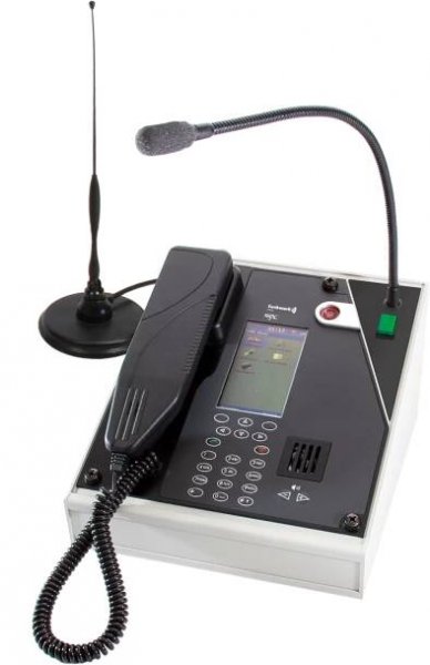 Funkwerk-GSM-R-Funkterminal-deskfocX