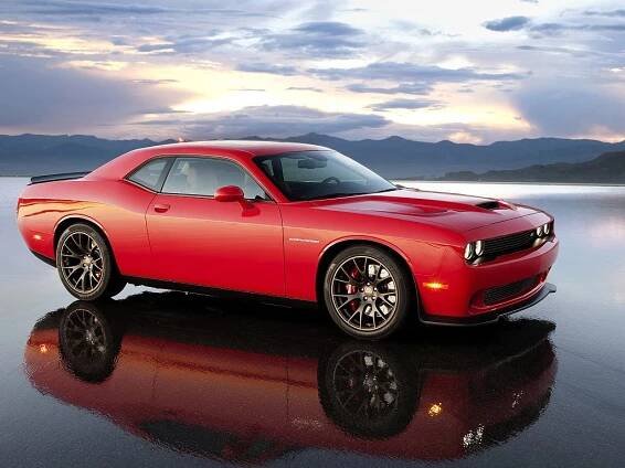 Je vám 717 koní málo? Dodge chystá ještě silnější Challenger Demon