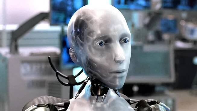 Ukradl Musk vzhled robota Optimus? O podobu se pře se slavným režisérem