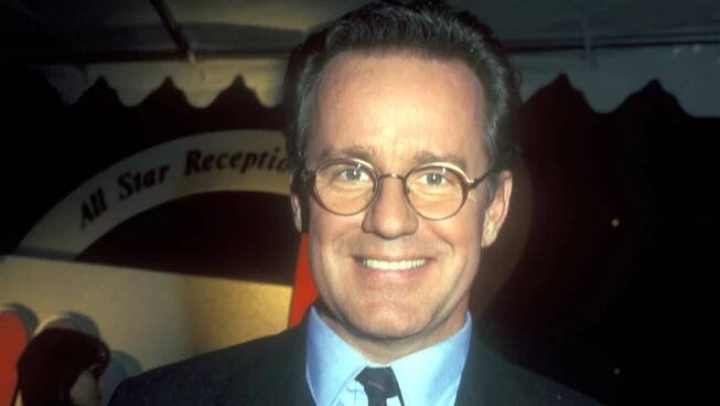What Phil Hartman's Final Appearance On SNL Was Really Like - Looper