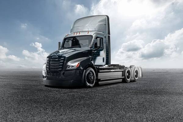 Freightliner | Daimler Truck