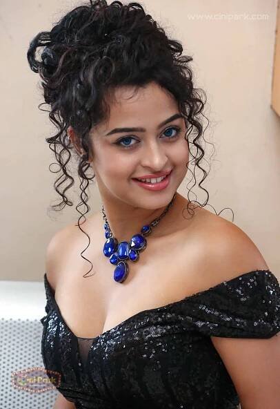 Apsara Rani 30