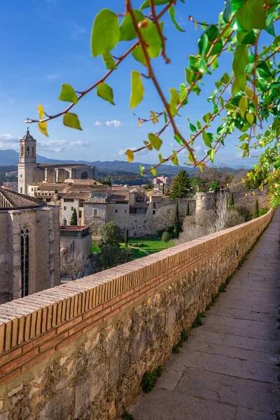 Girona - the city walls