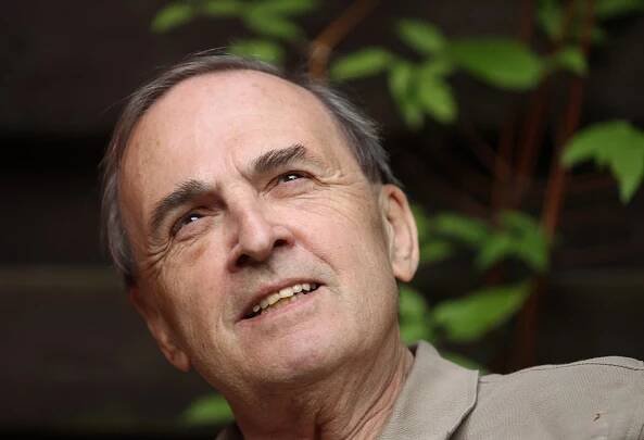 Zemřel spisovatel, disident a politik Jiří Gruša, nepřežil operaci srdce | Hospodářské noviny (HN.cz)