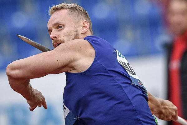 Trocha trávy a sprinterka přišla o olympiádu. Šílené, reaguje holywoodská hvězda