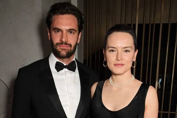 All About Daisy Ridley and Tom Bateman's Relationship: From Meeting On Set to Their Latest Project