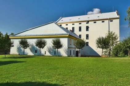 Soubor:První umělecký válcový mlýn, Litovel, okres Olomouc.jpg – Wikipedie