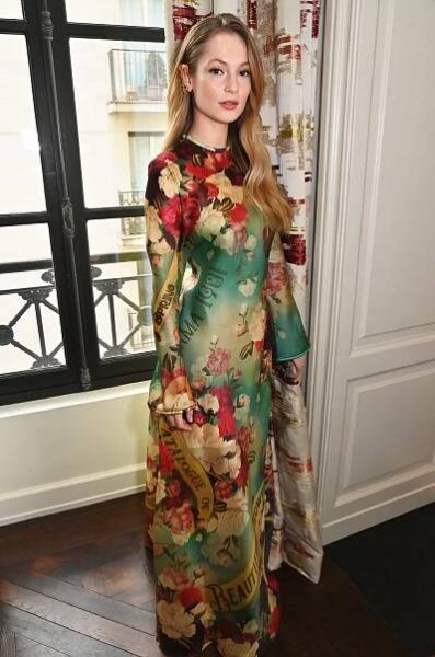 bridgerton's hannah dodd, Zimmermann Paris Fashion Week