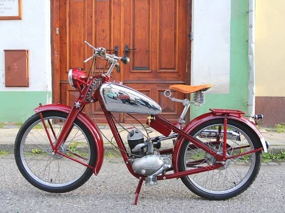 (1937-46) Jawa Robot