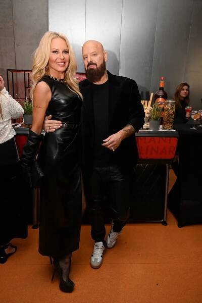 FOTO: Simona vytáhla svého manžela Karla Vágnera mladšího. – stránka 21