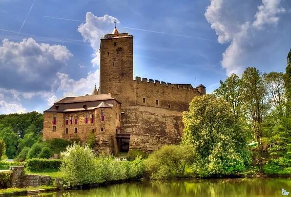Hrad Kost