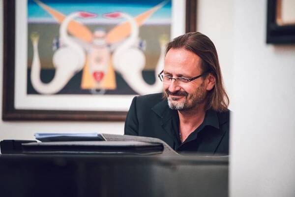 Kryštof Marek: Klavír je mým pevným bodem – KlasikaPlus.cz