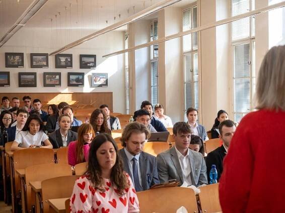 Fotogalerie | Vysoká škola finanční a správní