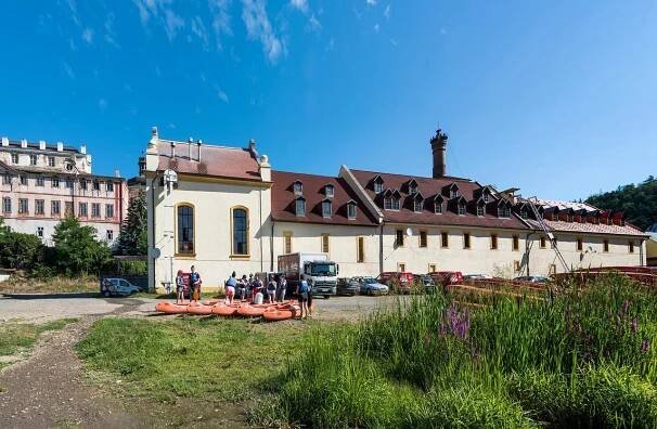 Budova, kde se hotel nachází