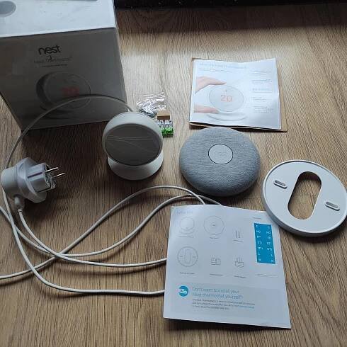 Google Nest Thermostat E - Chytrý termostat HF001235-EX