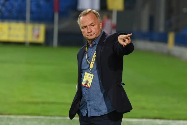 Sám inicioval stretnutie s vedením. Hudec končí na lavičke Interu