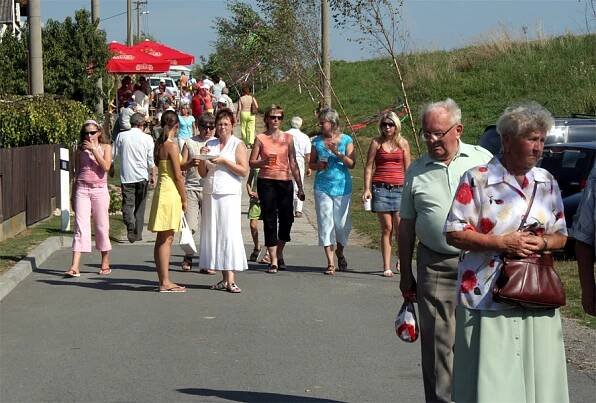 Slavnosti ulice dne 6. 9. 2008 - Oficiální stránky obce Píšť