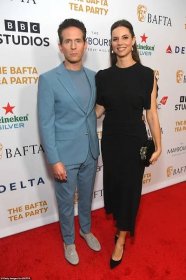 Glenn Howerton was stylish in a blue suit and was accompanied by Jill Latiano who was classy in a shirt-sleeved, black dress