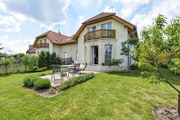 Jasanová, Hostivice - Praha-západ | Pronájem, Rodinný dům 4+kk, 160 m²