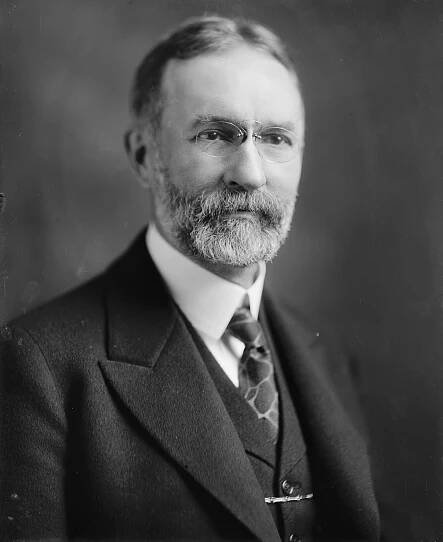George Sutherland foto