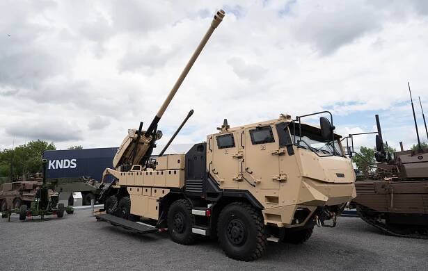 Foto: Samohybná houfnice CAESAR 8x8 | Michal Pivoňka / CZ DEFENCE