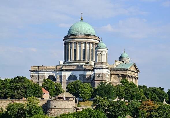 Bazilika Nanebevzetí Panny Marie a svatého Vojtěcha (Ostřihom)