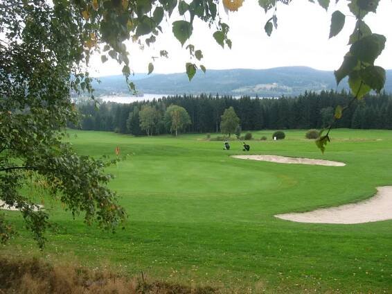 Fotky hřiště 2004 1.-9. jamka - Lipno Golf Club
